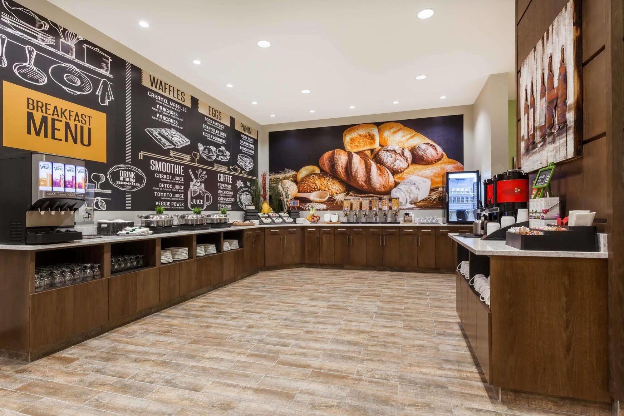 Wyndham Garden Edmonton Airport Ξενοδοχείο Leduc Εξωτερικό φωτογραφία